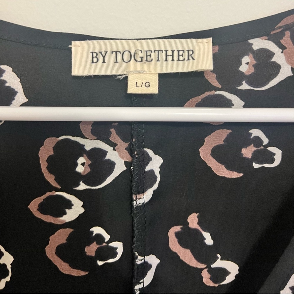 2/$30 By Together - Black & Brown V-Neck Animal Print Coverup/Top Size L - Picture 5 of 7